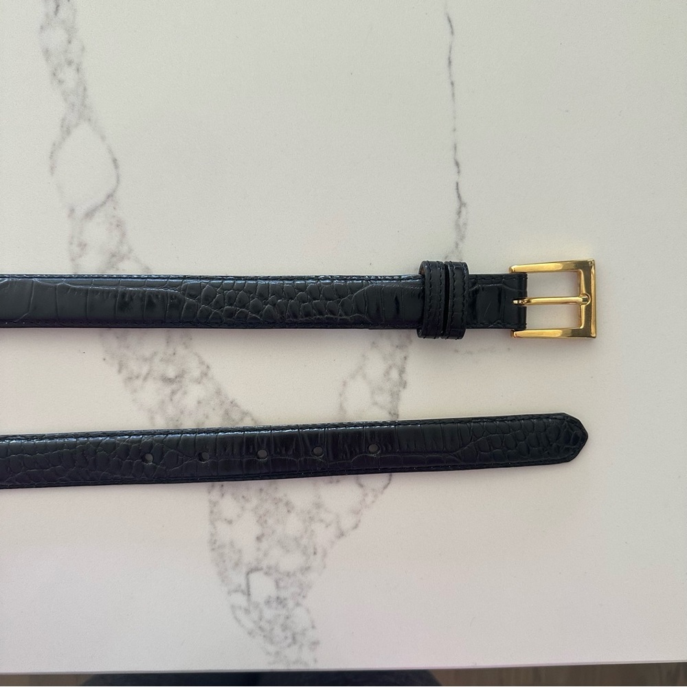 Vintage Saks Fifth Avenue Crocodile Embossed Leather Belt in Black, Gold Medium - Picture 4 of 10